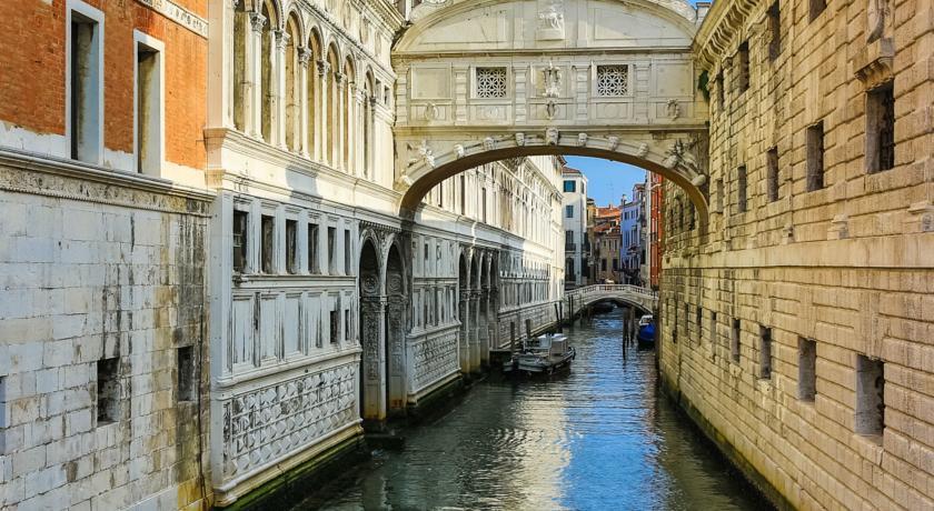 Bed and Breakfast Lanterna Di Marco Polo Venecia Exterior foto
