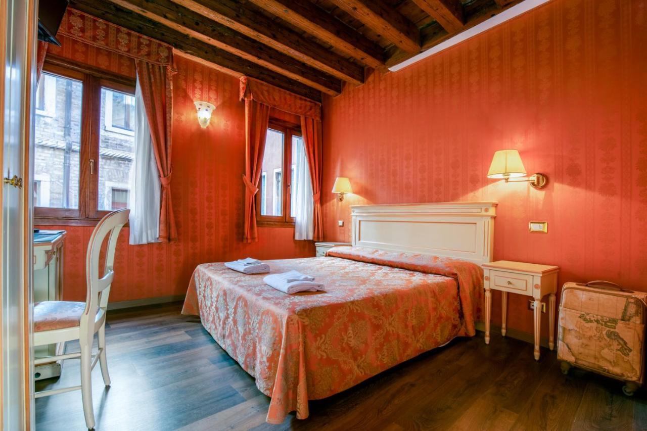Bed and Breakfast Lanterna Di Marco Polo Venecia Exterior foto