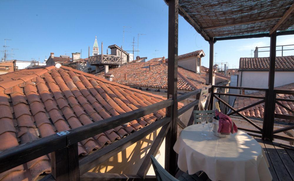 Bed and Breakfast Lanterna Di Marco Polo Venecia Exterior foto