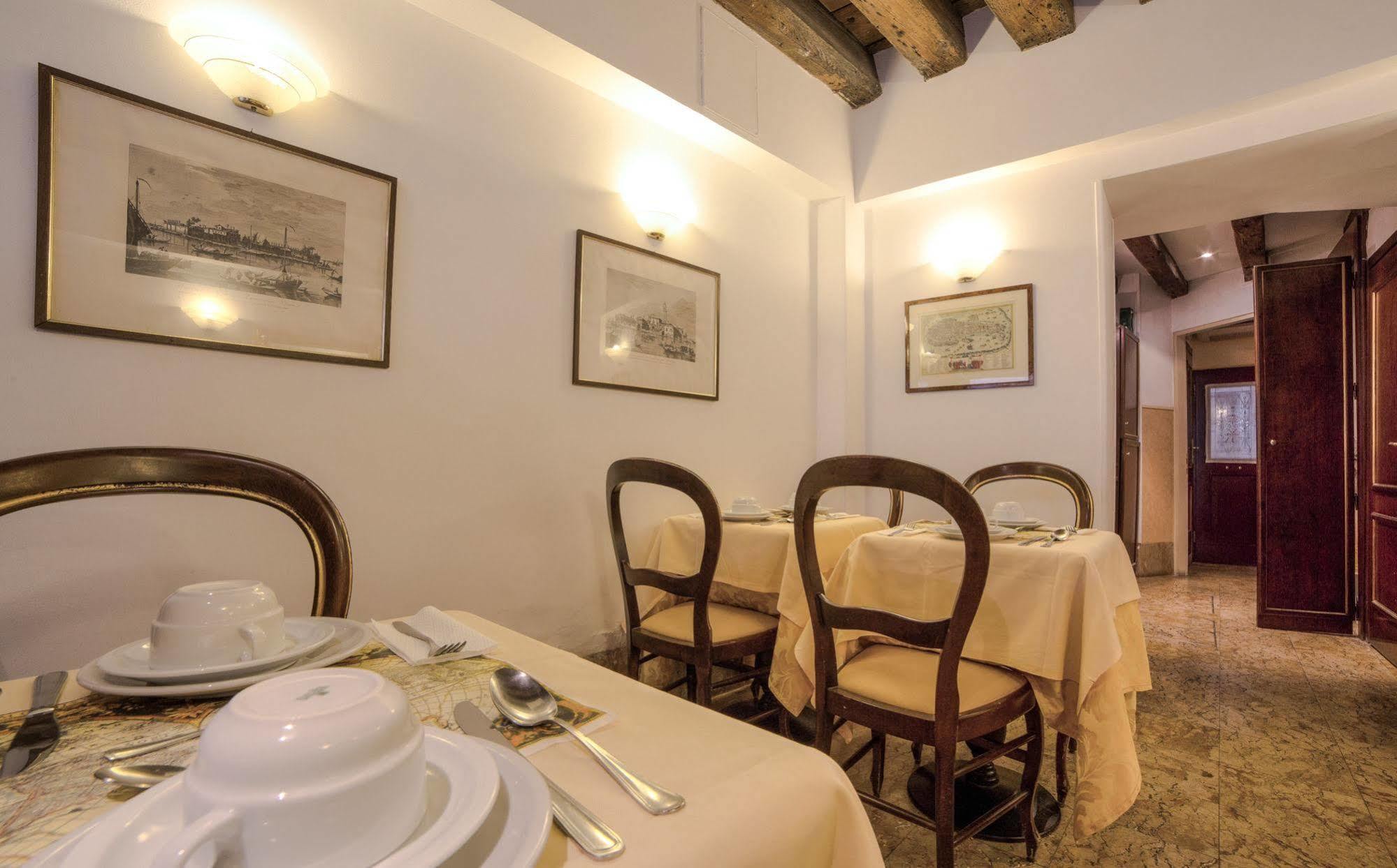 Bed and Breakfast Lanterna Di Marco Polo Venecia Exterior foto